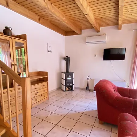 28 Semesterbostad Nieheim