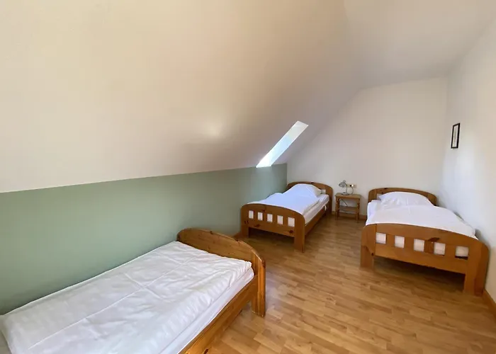 بيت للعطل 28 *